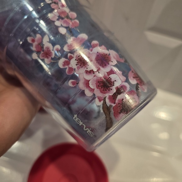 Tervis Insulated Tumbler Retired Cherry Blossoms 24 Ounce with Pink Lid & Handle - Picture 7 of 7